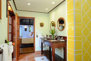 cottage bathroom